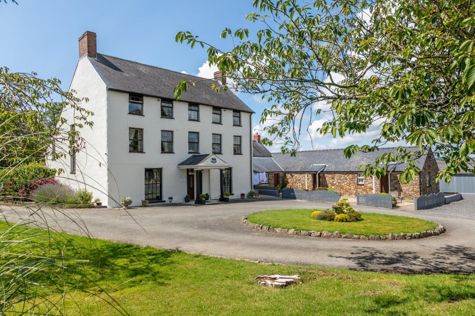 East Hook Farmhouse Haverfordwest Exteriör bild