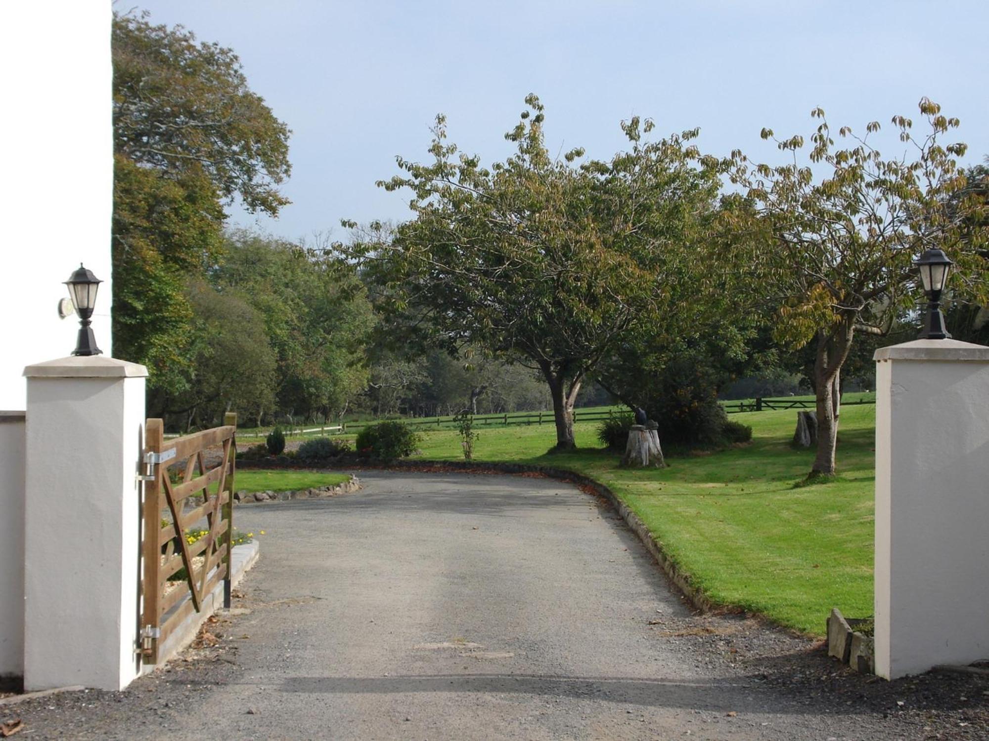 East Hook Farmhouse Haverfordwest Exteriör bild