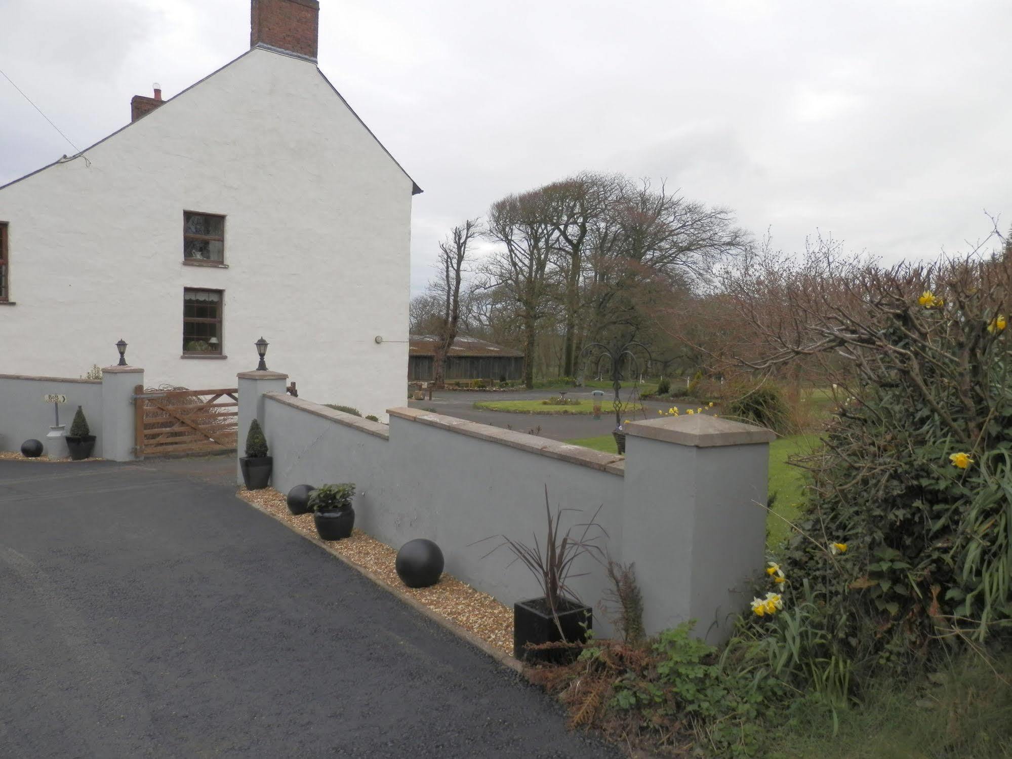 East Hook Farmhouse Haverfordwest Exteriör bild