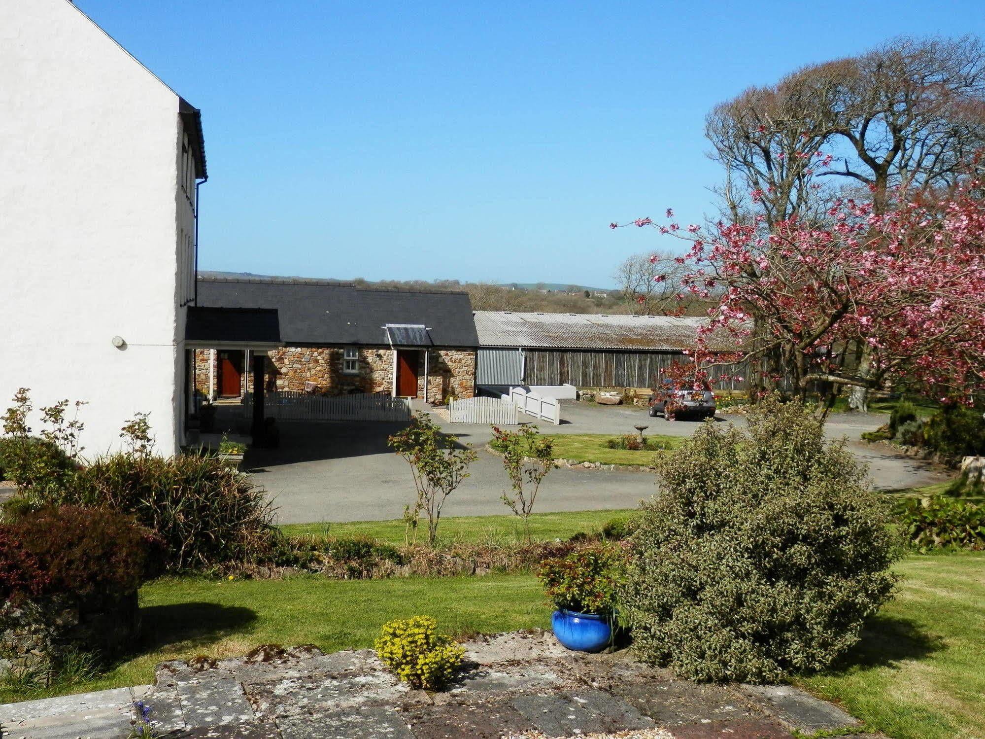 East Hook Farmhouse Haverfordwest Exteriör bild